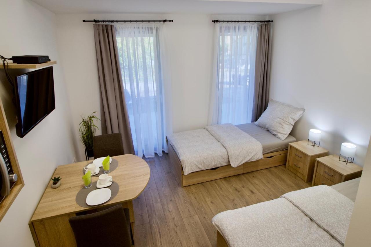 Sport Centrum Apartman Pápa Exterior photo