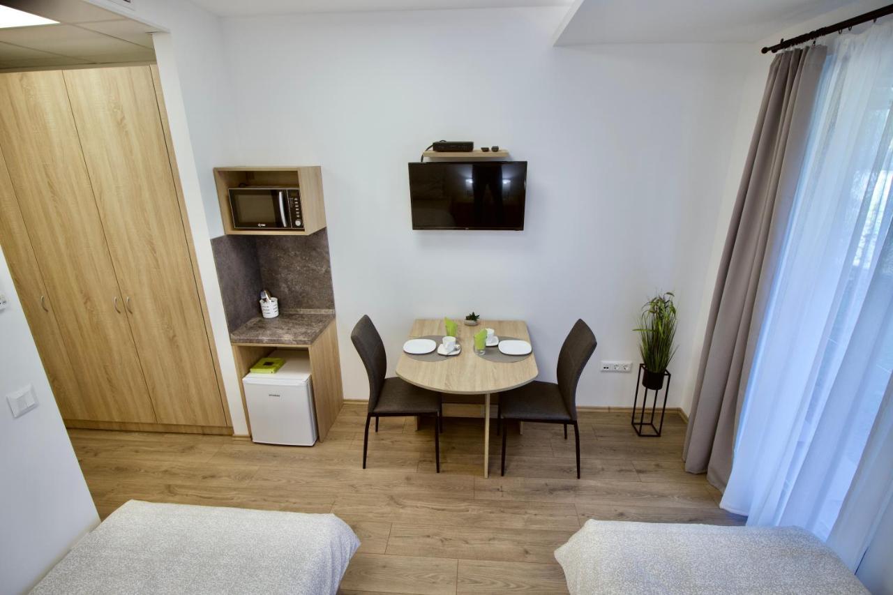 Sport Centrum Apartman Pápa Exterior photo