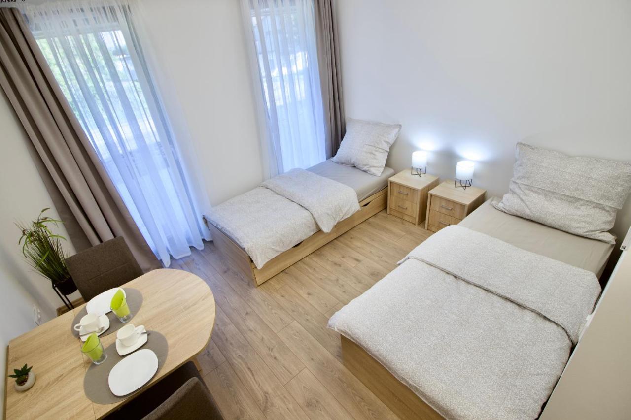 Sport Centrum Apartman Pápa Exterior photo