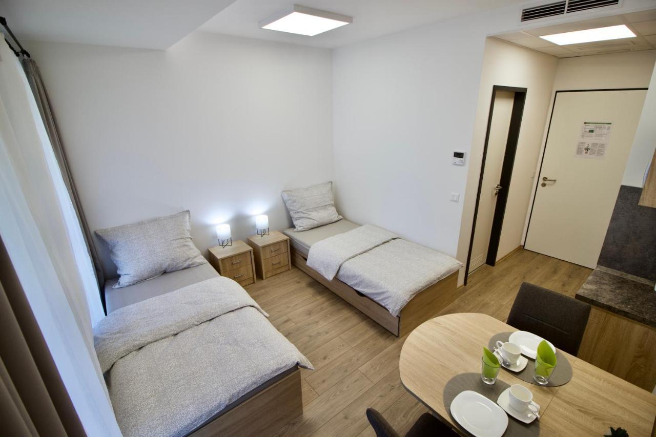 Sport Centrum Apartman Pápa Exterior photo